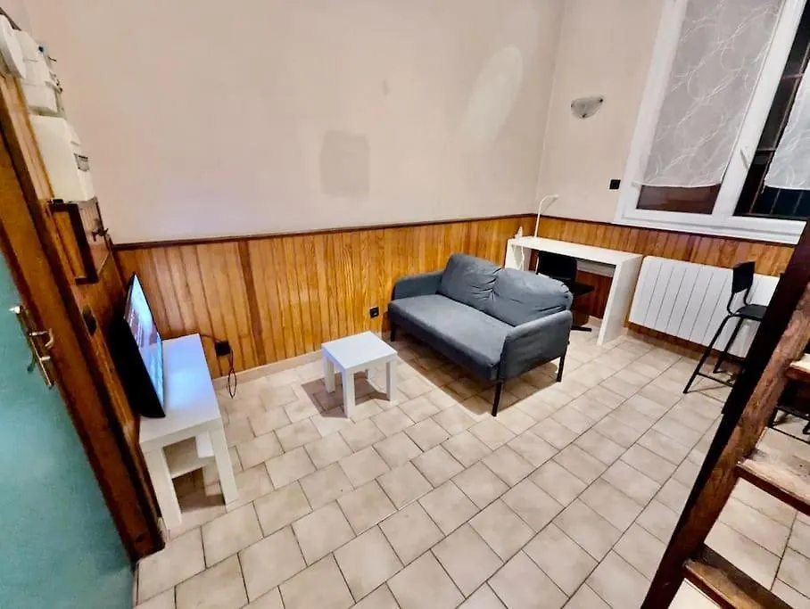 Studio Centre Avec Parking Gratuit - Calme & Tout Equipe Grenoble France
